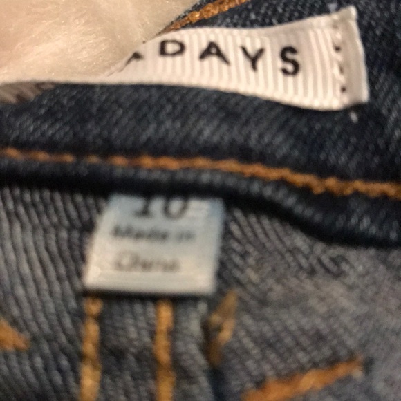 Denim Skirt, Button Closure, Girls Size 10 - Picture 6 of 8